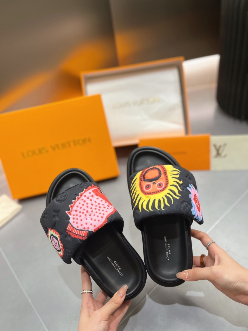 Louis Vuitton Slippers